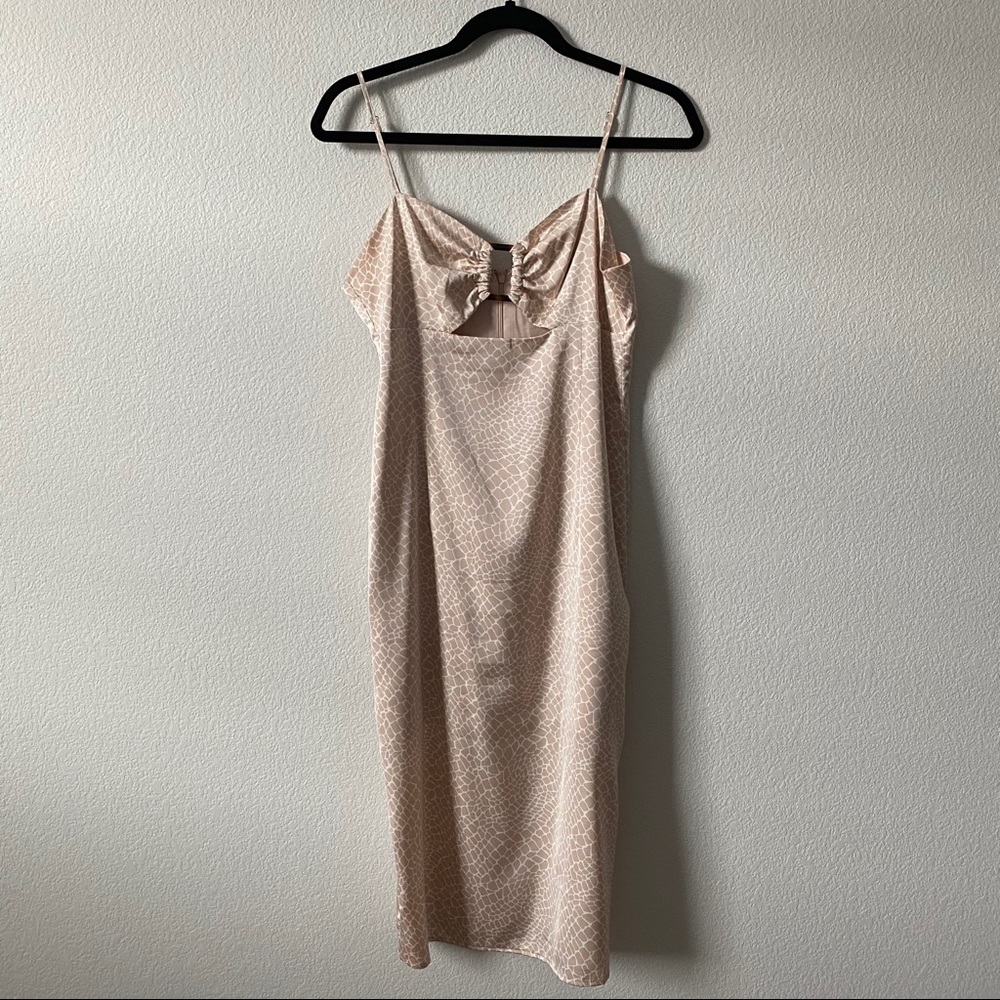 Light pink & white midi dress